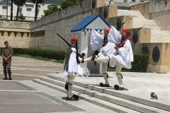 Tomb of the Unknown Soldier、守備兵の交代 , Athens