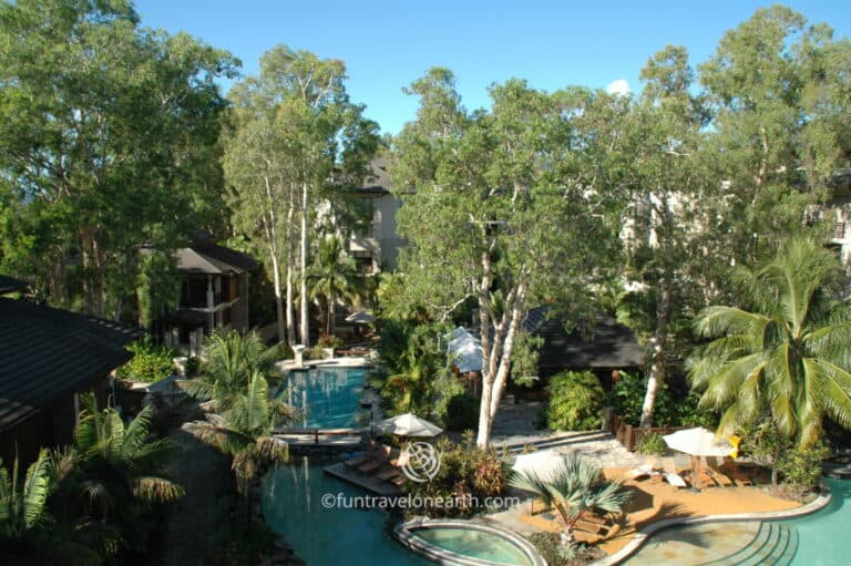 Pullman Palm Cove Sea Temple Resort and Spa, Australia