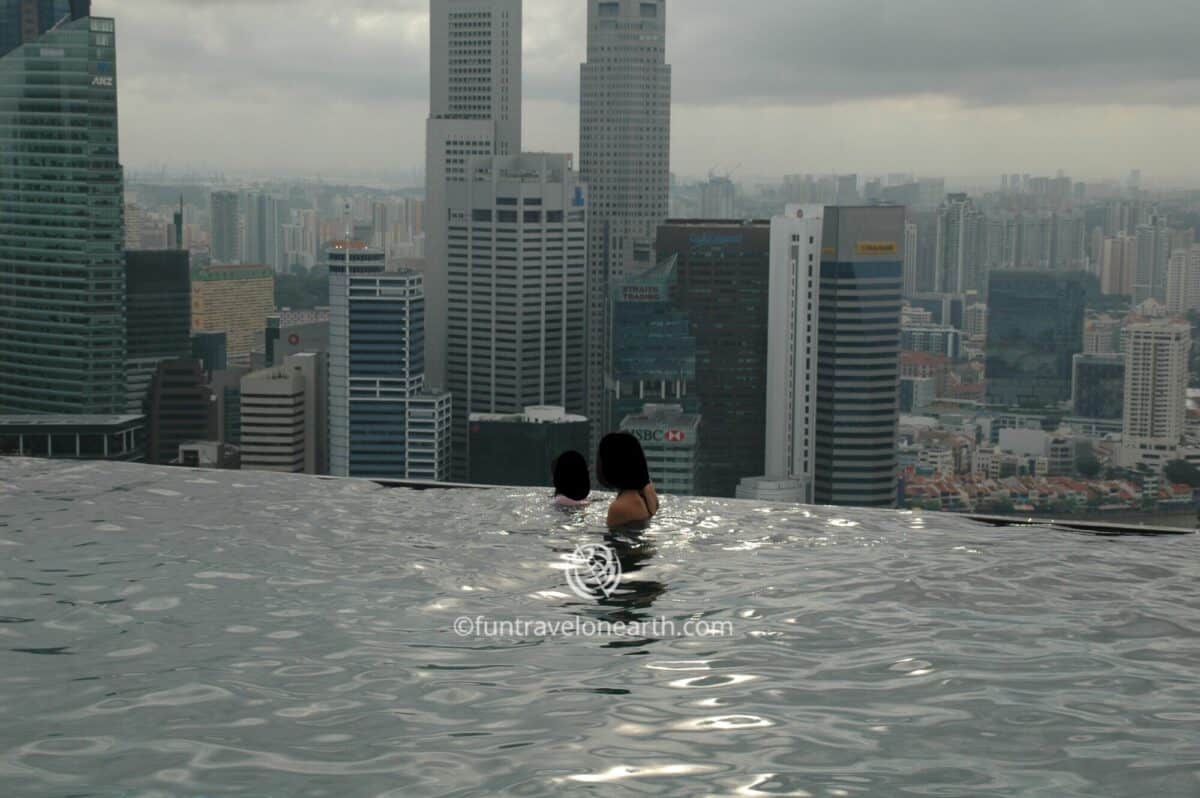 Marina Bay Sands, Infinity Pool