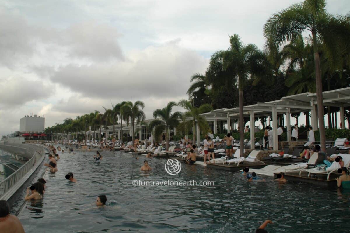 Marina Bay Sands, Infinity Pool