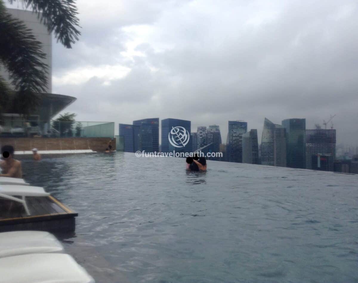 Marina Bay Sands,Infinity Pool