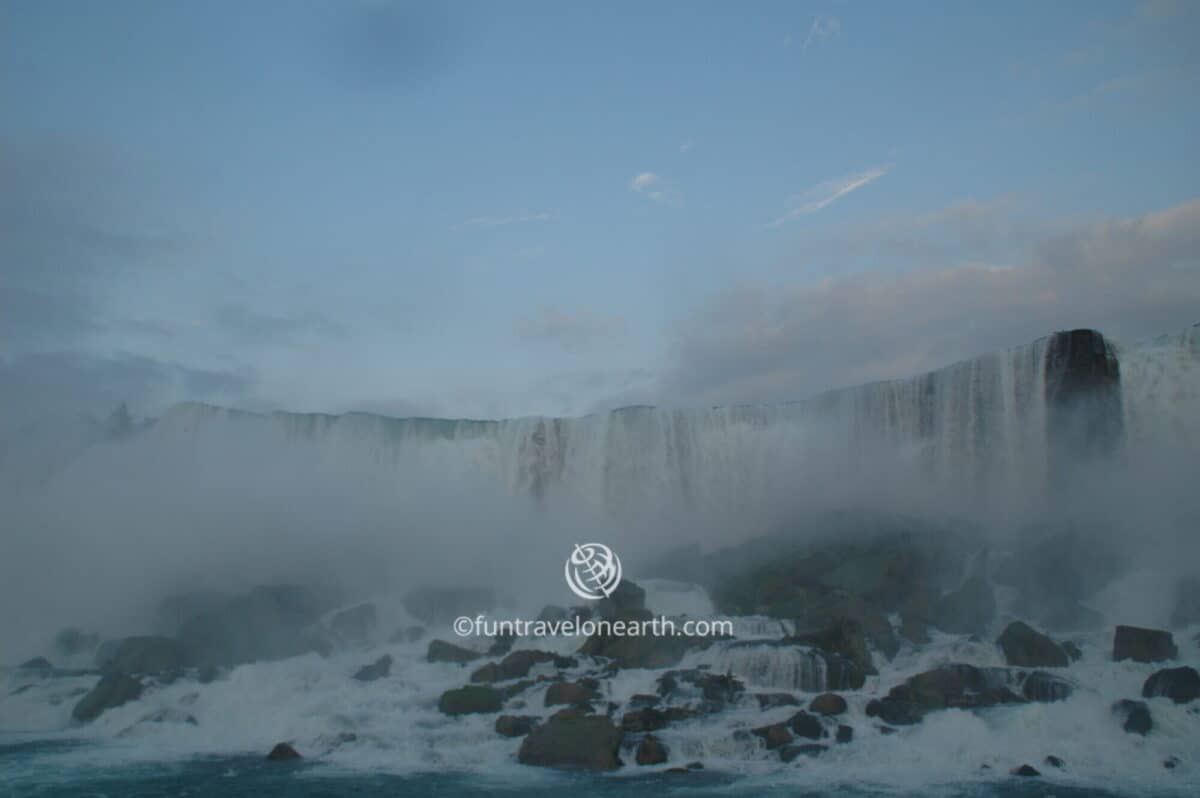 Hornblower Niagara Cruises,American Falls