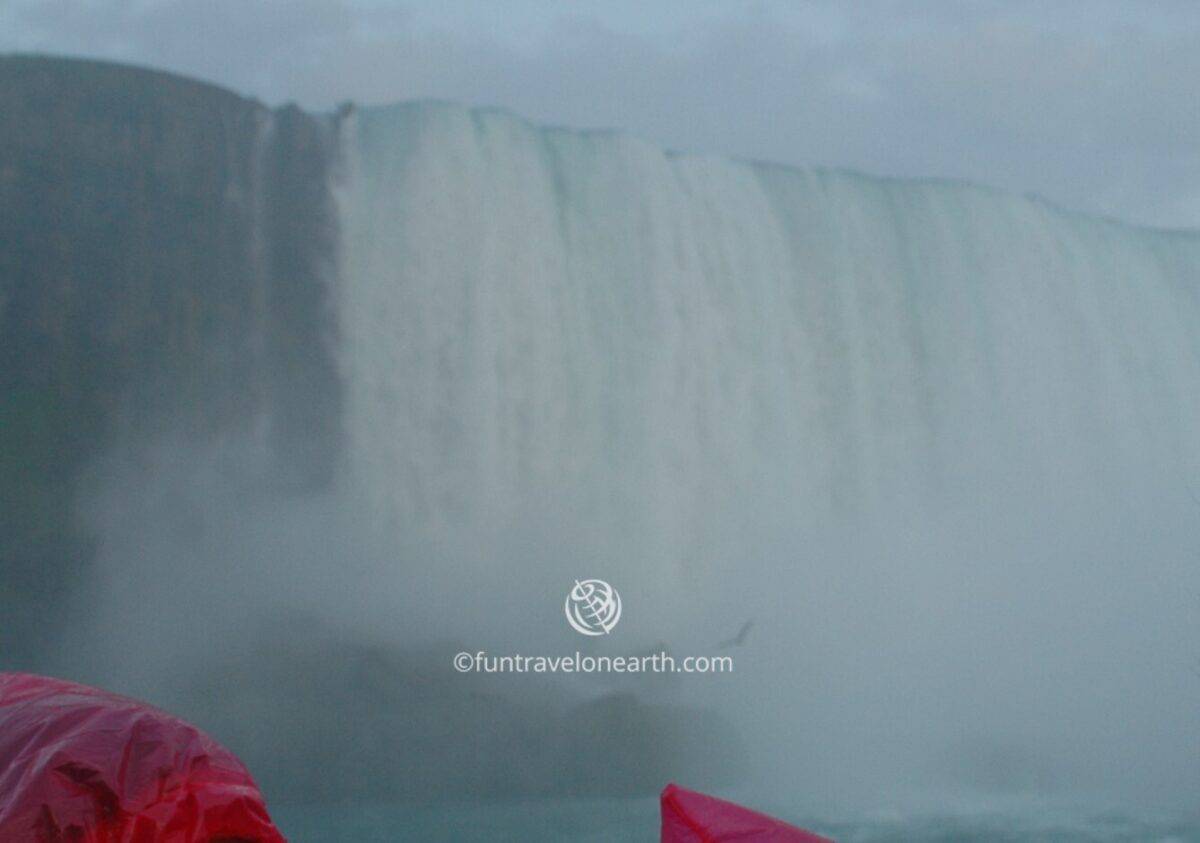 Hornblower Niagara Cruises,Horseshoe Falls