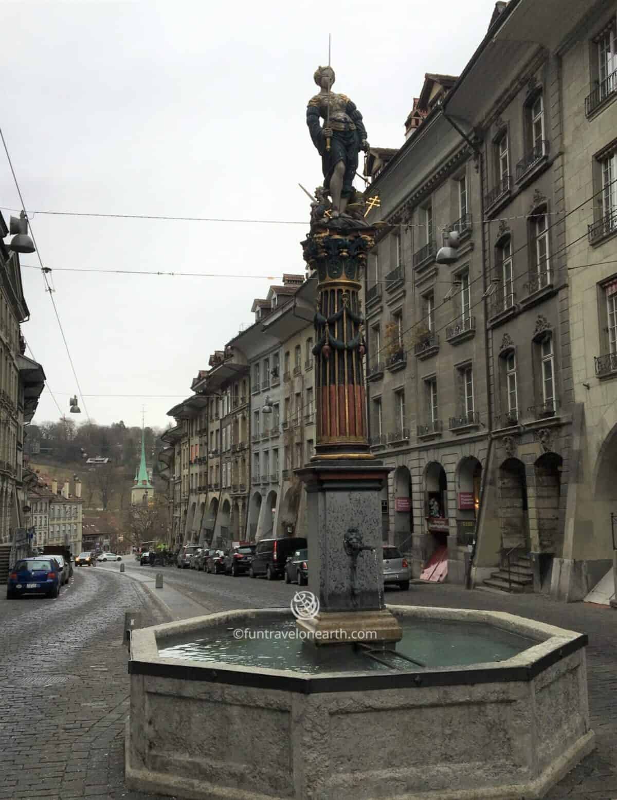 Gerechtigkeitsbrunnen 正義の女神の噴水,Bern,Switzerland