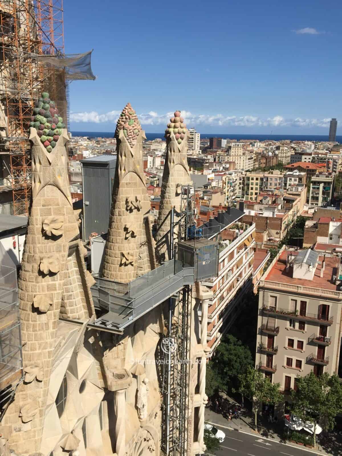 The Passion towers,Sagrada Família