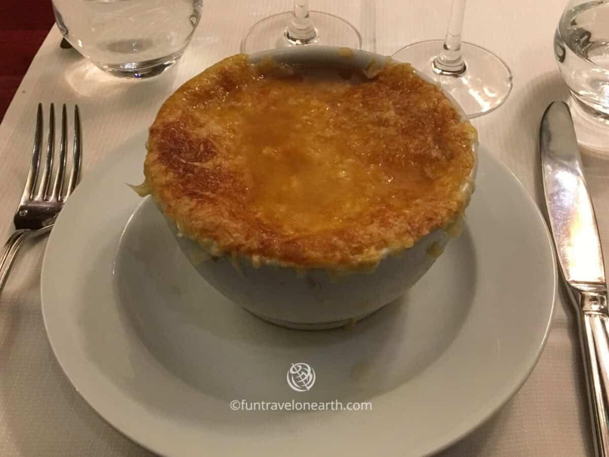 Grand Café Capucines, Paris