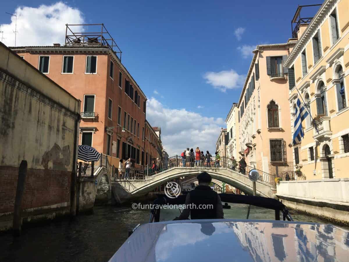 WATER TAXI,Venice