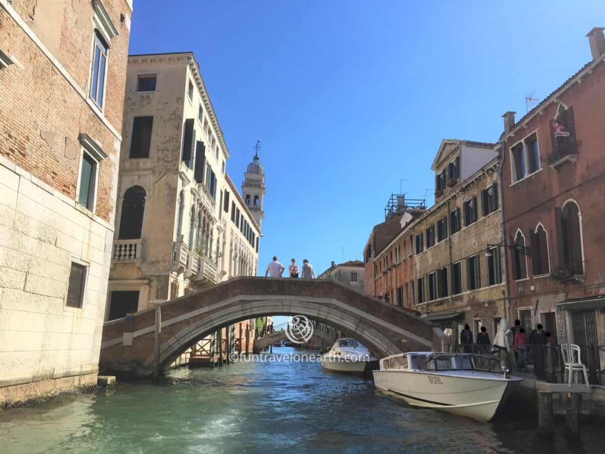 WATER TAXI,Venice