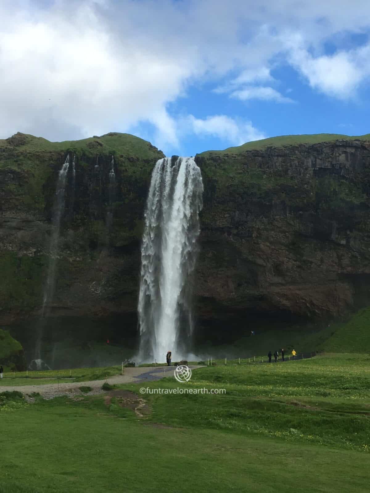 Seljalandsfoss,Iceland