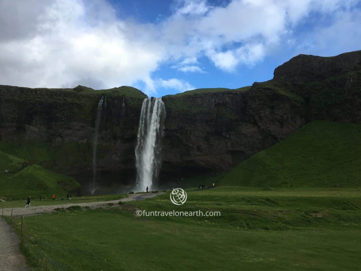 Seljalandsfoss,Iceland