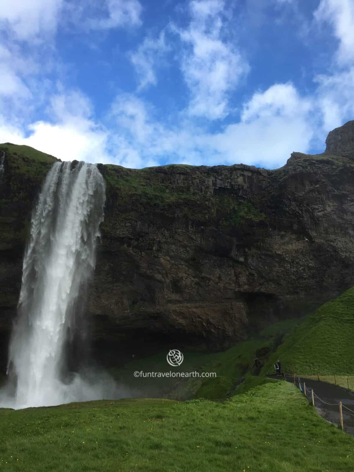 Seljalandsfoss,Iceland