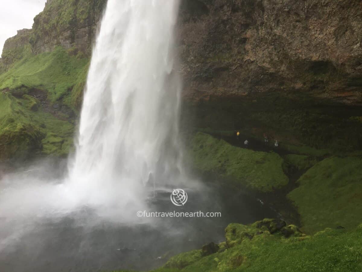 Seljalandsfoss,Iceland