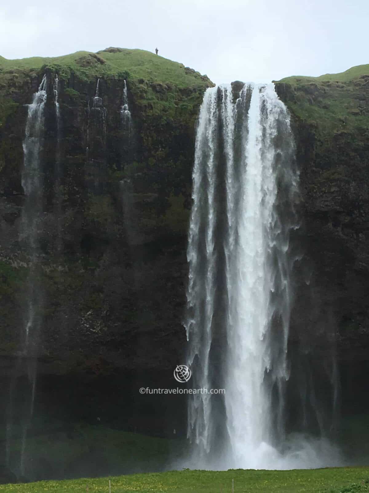 Seljalandsfoss,Iceland