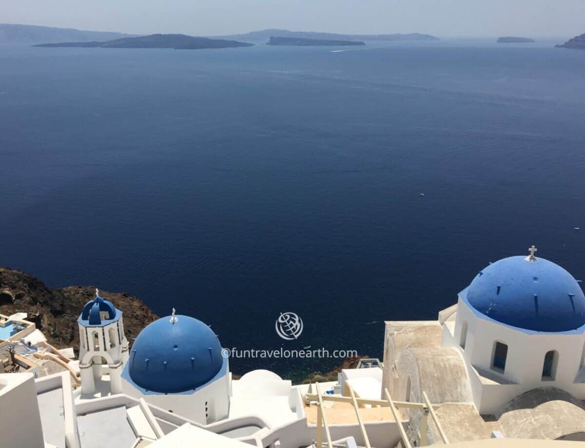 Oia , Santorini