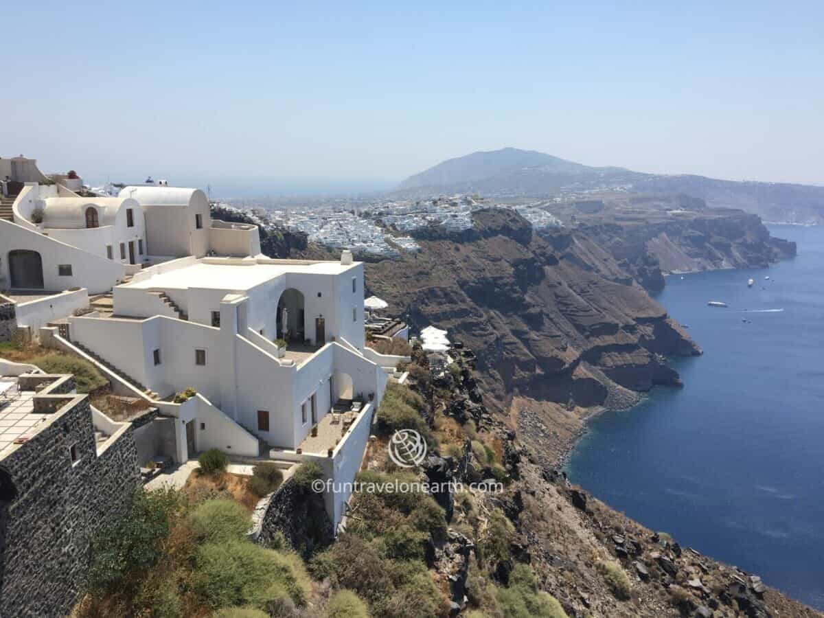 Agios Georgios Churchからフィラを眺める風景 , Santorini