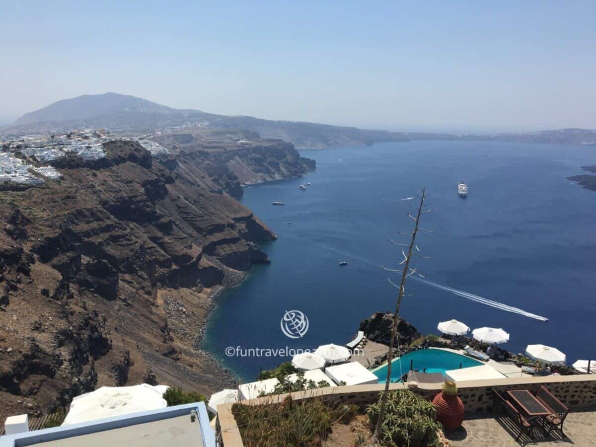 ImerovigliからFiraへ崖沿いを歩く , Santorini