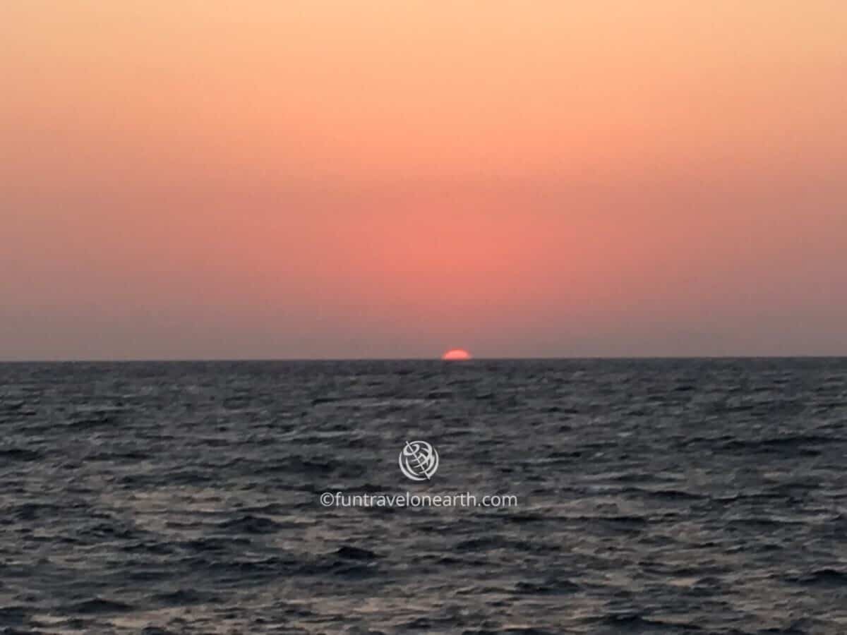 SUN SET OIA SAILING CRUISES,Santorini