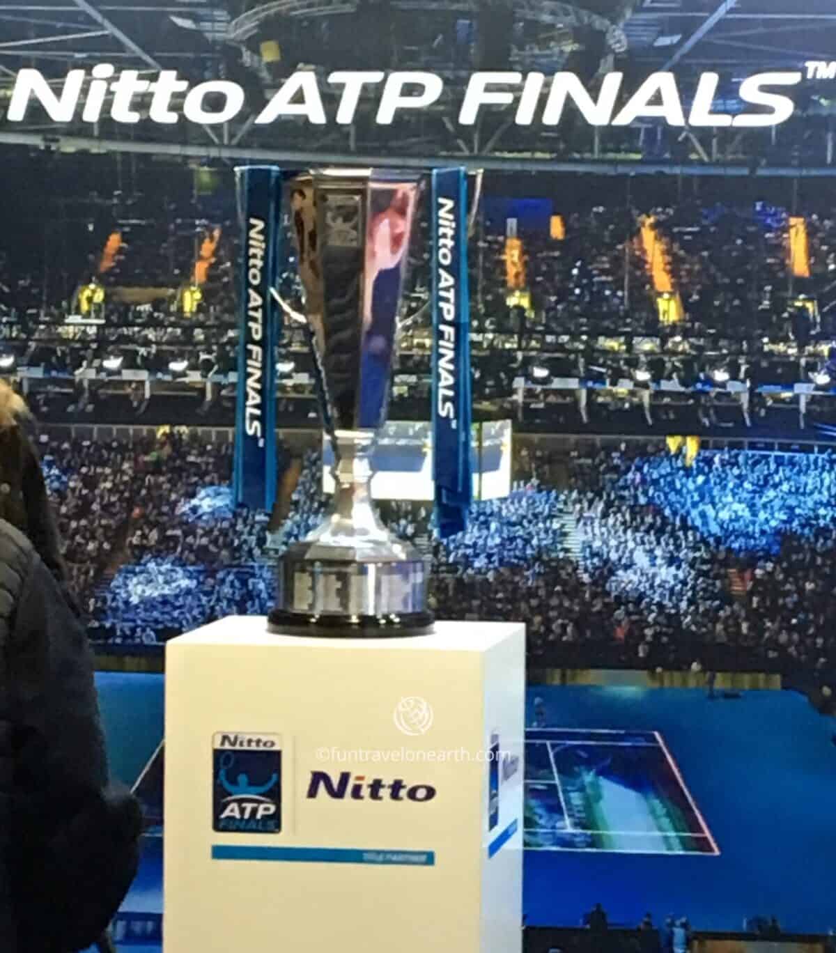 大会トロフィーレプリカ記念撮影 , Nitto ATP Finals 2017 , The O2 , London