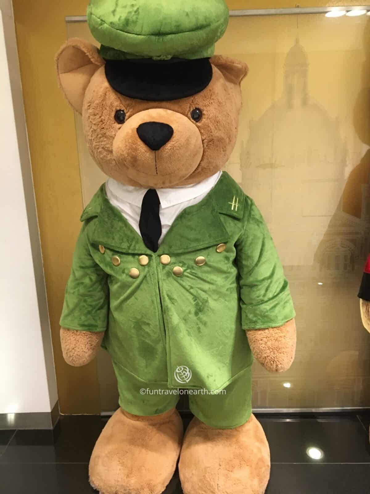 Harrods Greenman Bear, hashtag on instagram ,Harrods LONDON