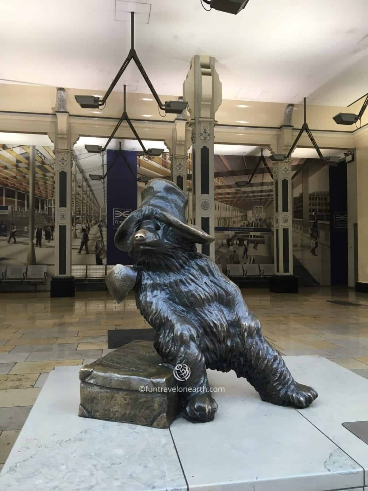 Paddington Bear Statue,Paddington Station