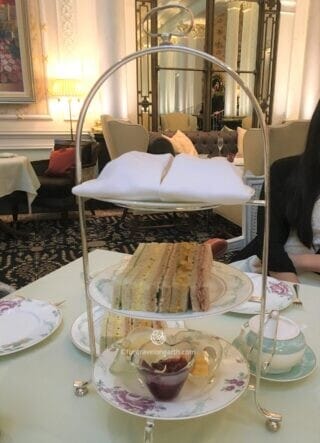 THAMES FOYER, Afternoon Tea at The Savoy, LONDON