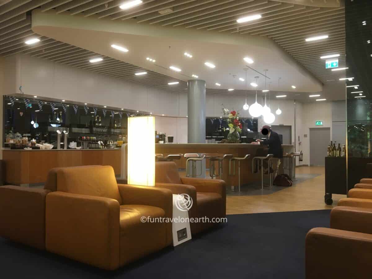 Lufthansa Business Lounge , Heathrow Airport