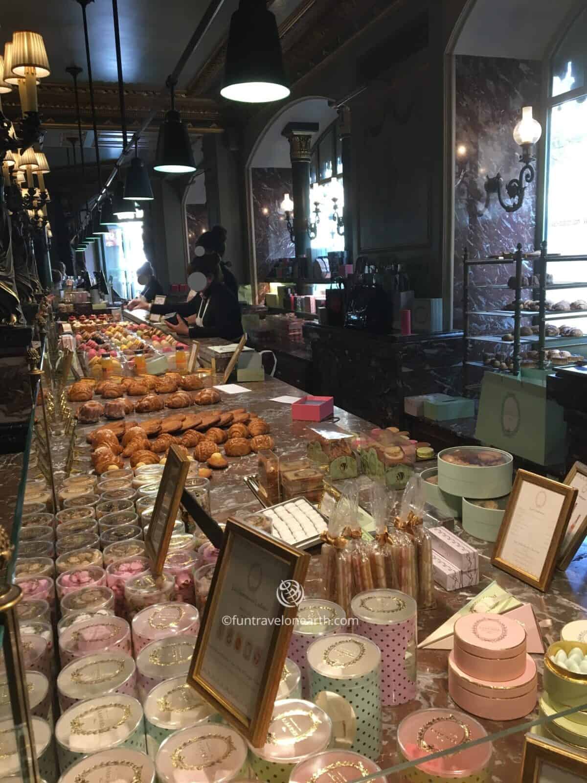 Ladurée Champs Elysées , Paris