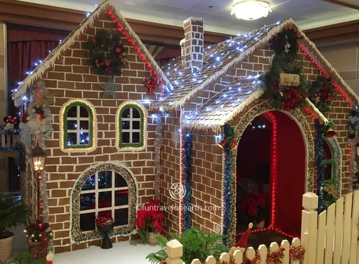 Disney Dream, Lobby Atrium, Ginger Bread House