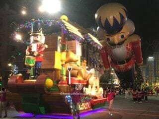 Universal&rsquo;s Holiday Parade Featuring Macy&rsquo;s, UNIVERSAL STUDIOS FLORIDA