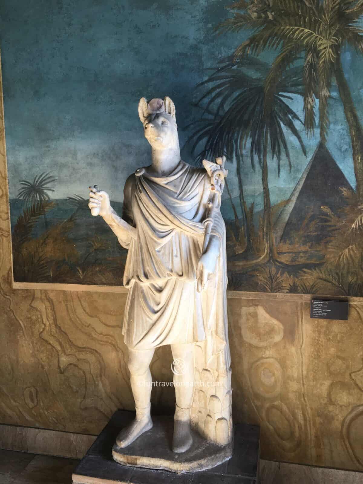 Vatican Museums ,「Statue of the god Anubis」