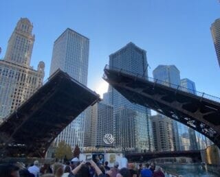 Chicago Architecture Foundation Center River Cruise aboard Chicago's First Lady