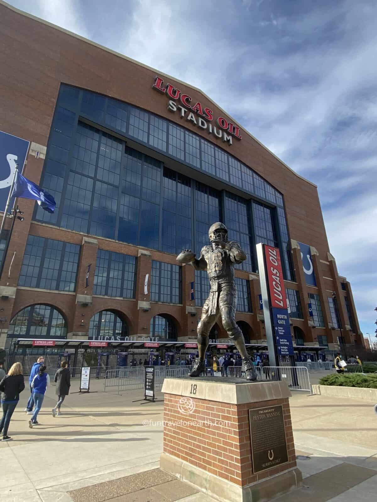 Peyton Manning statue, Lucas Oil Stadium , Indianapolis