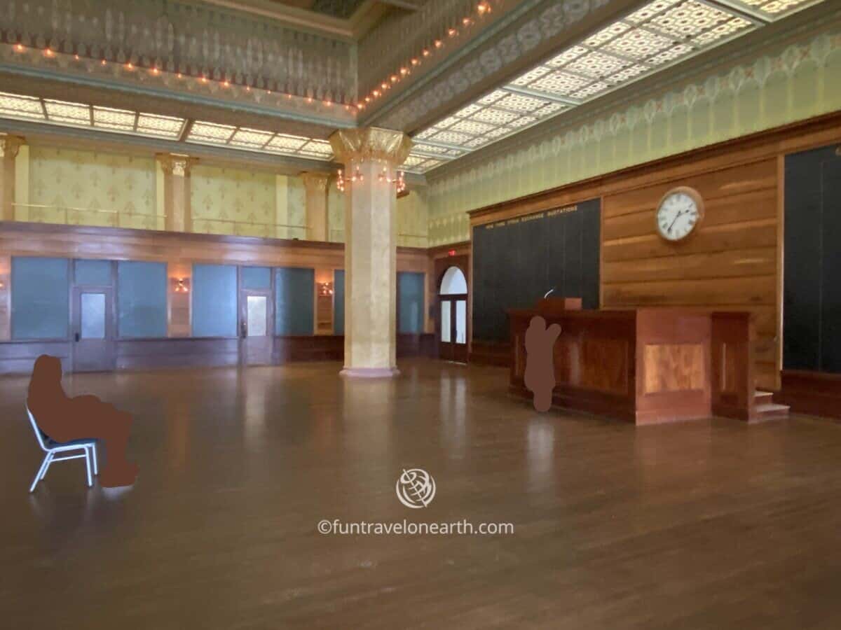 Chicago Stock Exchange Trading Room: Reconstruction at the Art Institute of Chicago