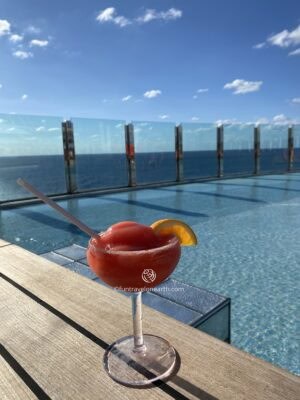 MSC Divina, Infinity pool