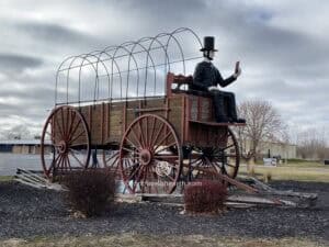 World's Largest Railsplitter Covered Wagon, Lincoln, IL