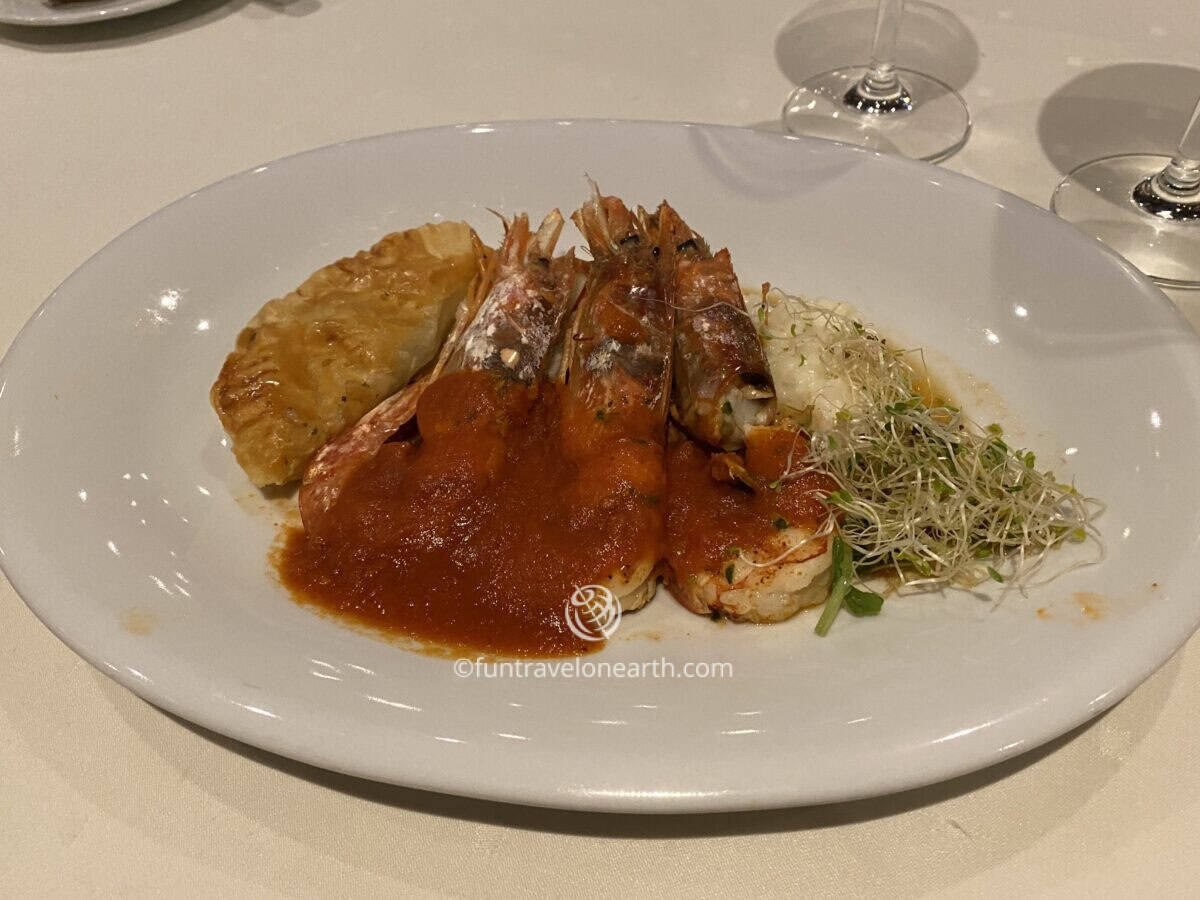 The Black Crab, MSC Divina