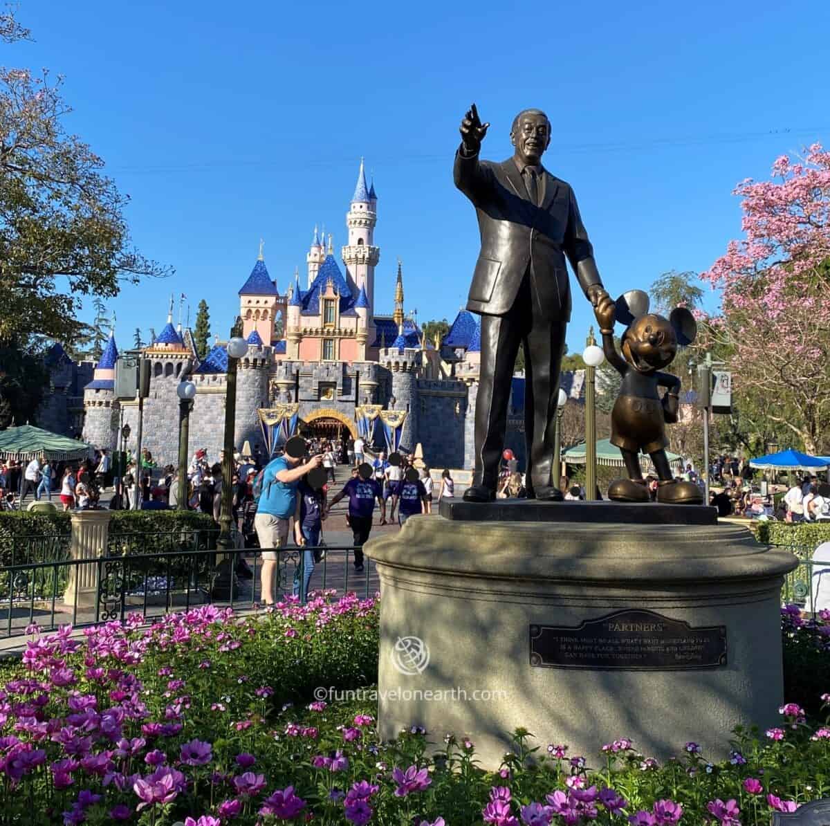 Partners Statue, Disneyland Park in California