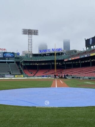 FENWAY PARK TOURS, Warning track, Boston