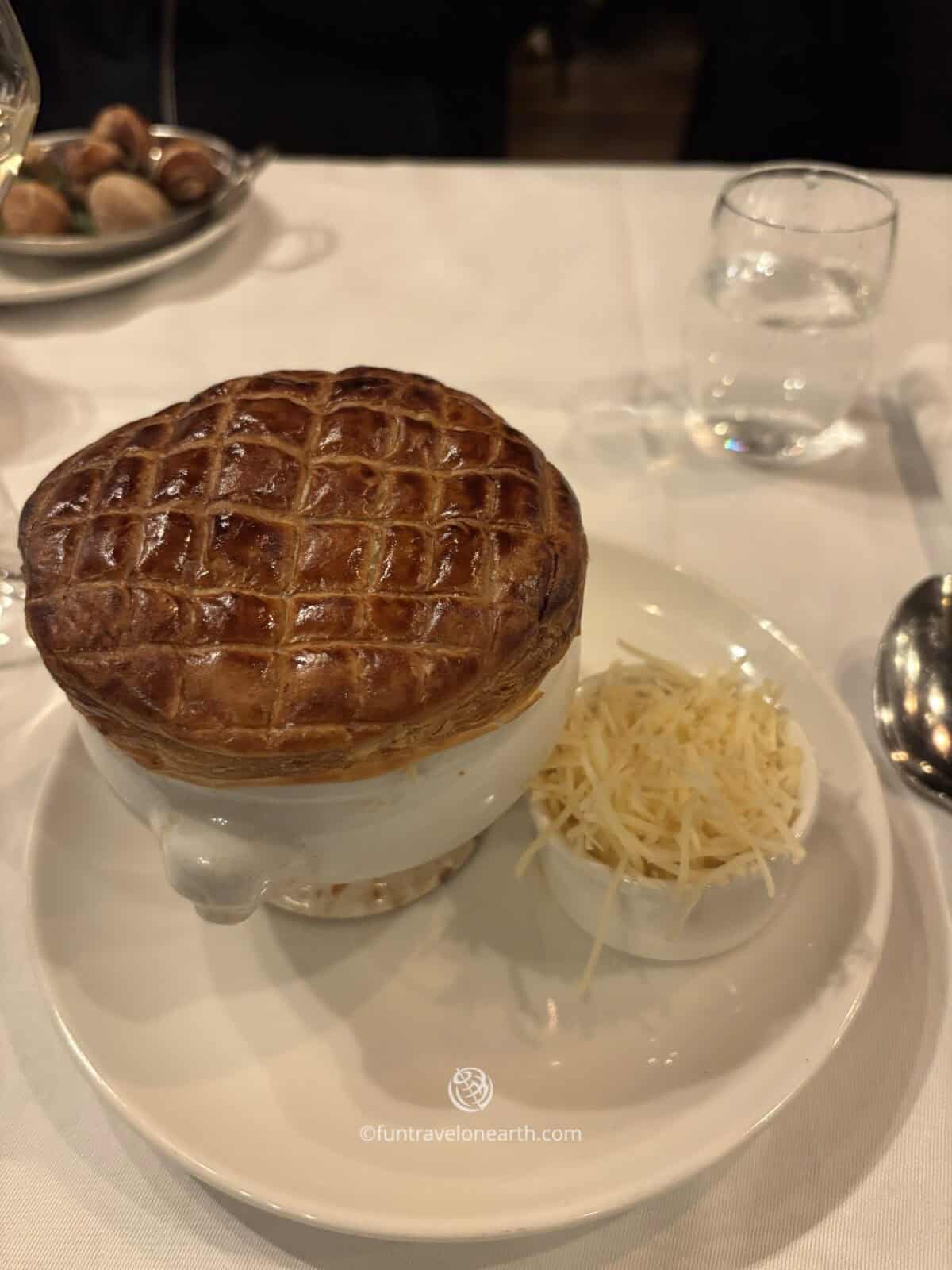 L'Escargot, Paris
