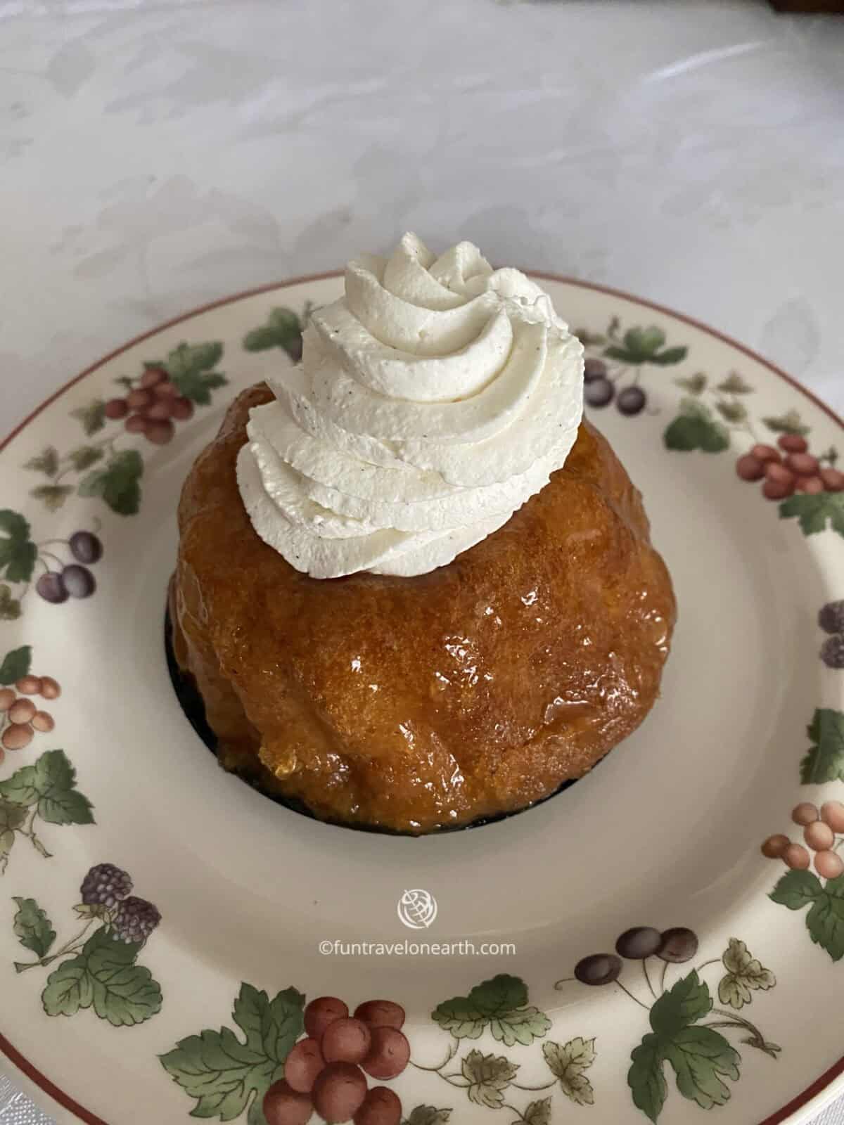 BABA AU RHUM, Pâtisserie Cyril Lignac, Paris