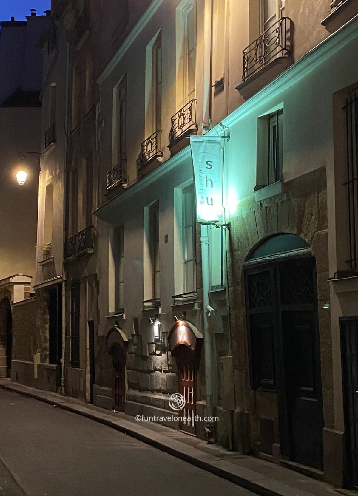 Shu, Paris