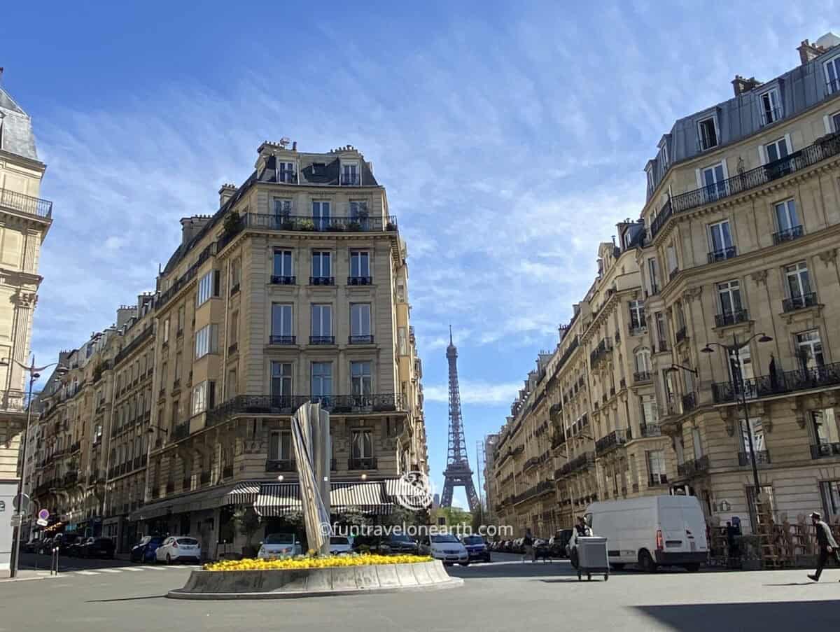Escultura "Tierra de México en Tierra de Francia", Artist Águeda Lozano, Paris