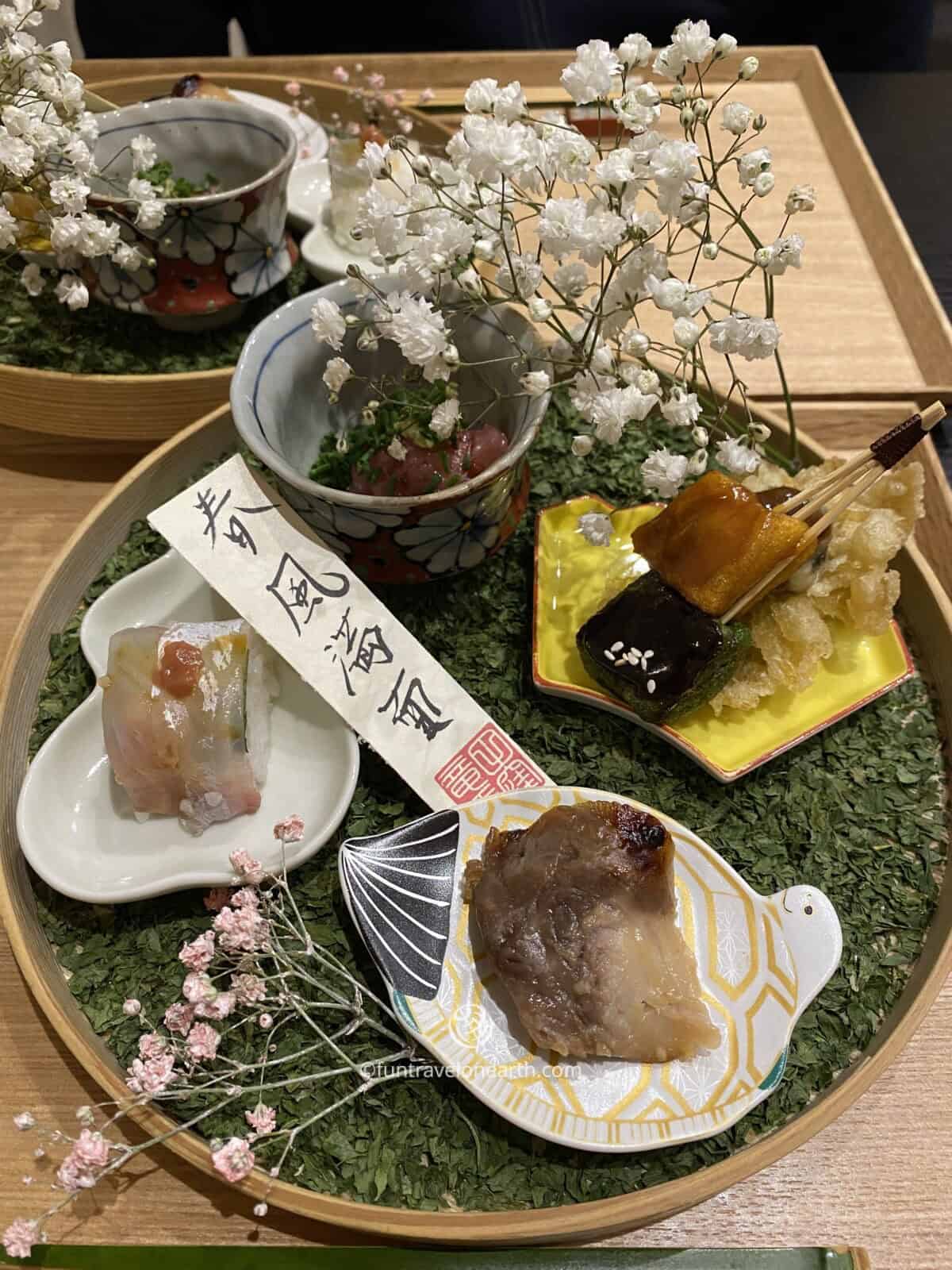 Komatsubaki Paris