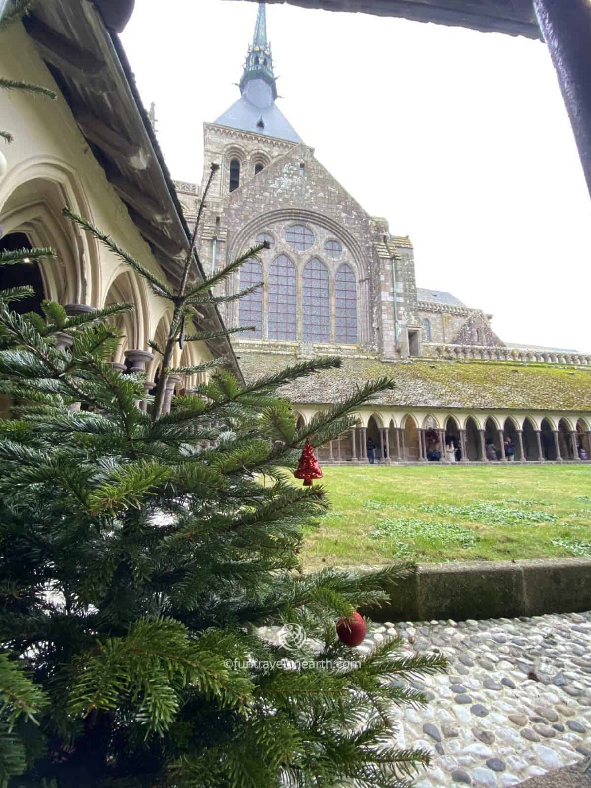 Mont Saint Michel, La Merveille