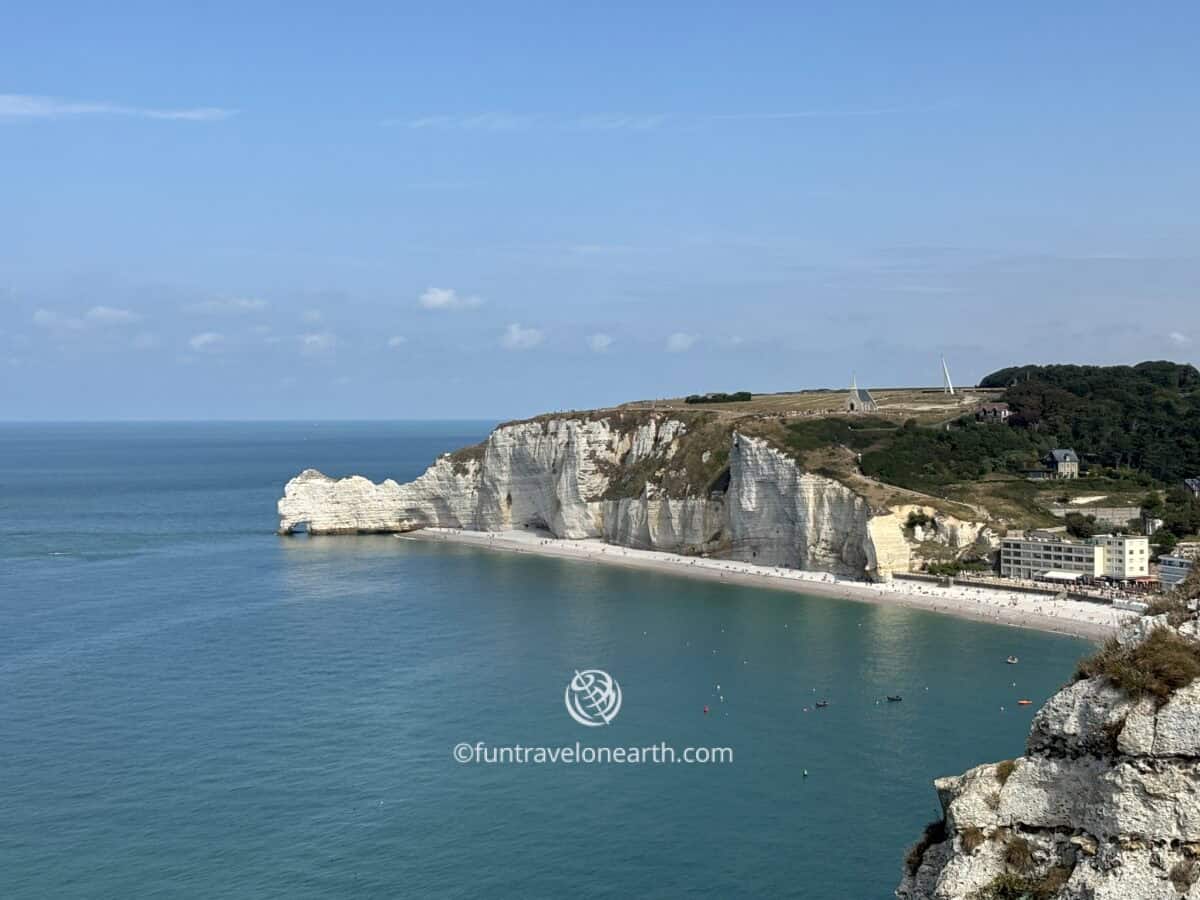 La Falaise d'Amont, Étretat, France