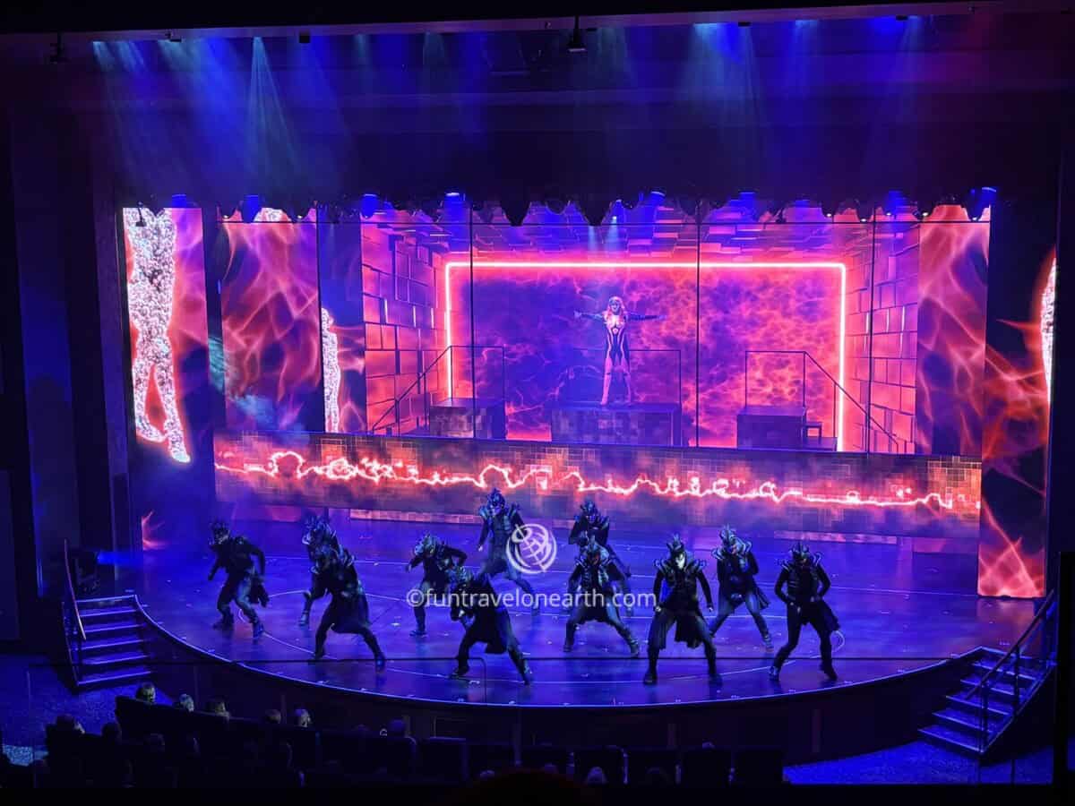 THE ROYAL THEATRE, Odyssey of the Seas, Royal Caribbean International