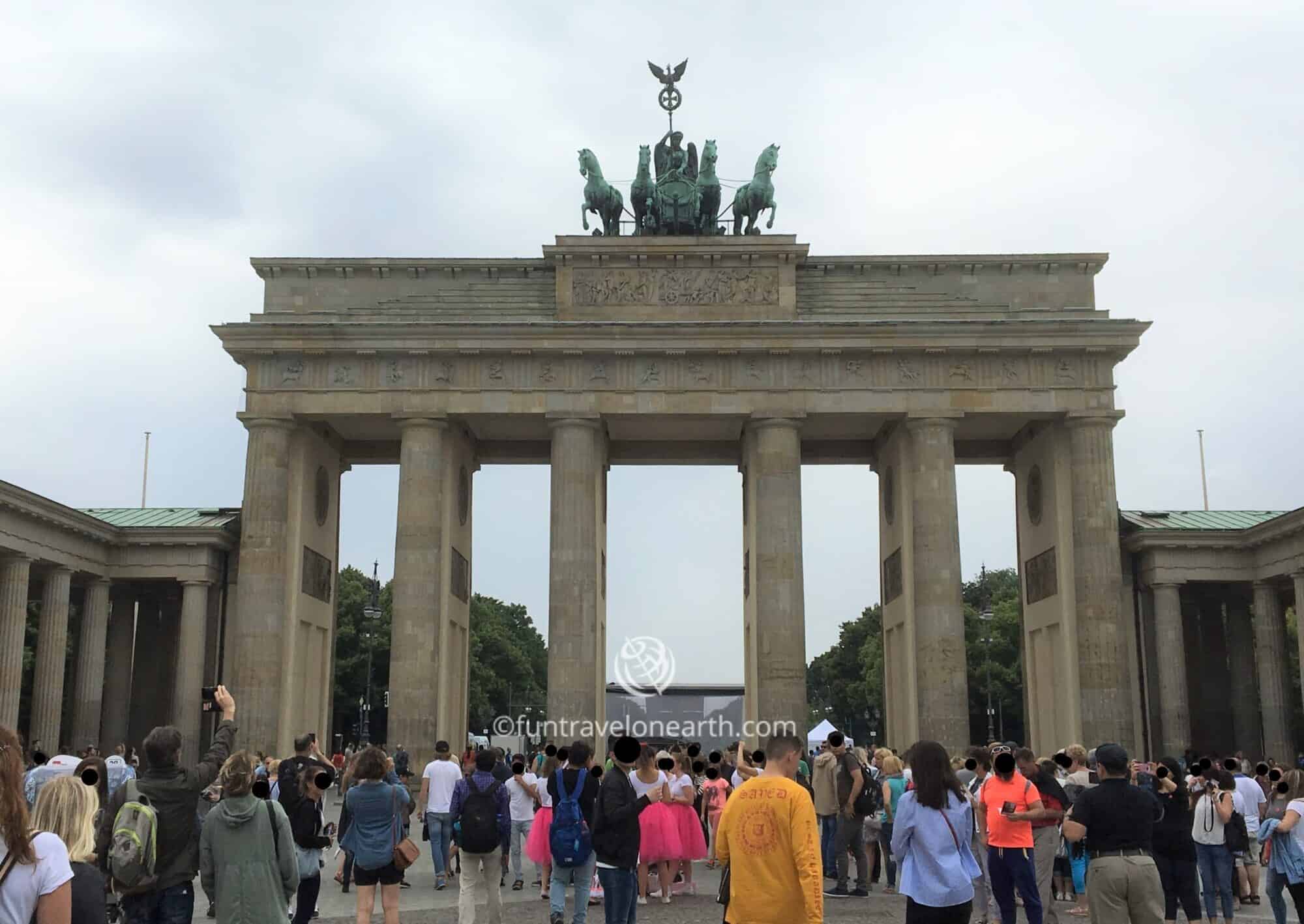 Berlin 1 Brandenburg Gate ドイツ連邦議会議事堂 Berlin Cathedral Fun Travel On Earth