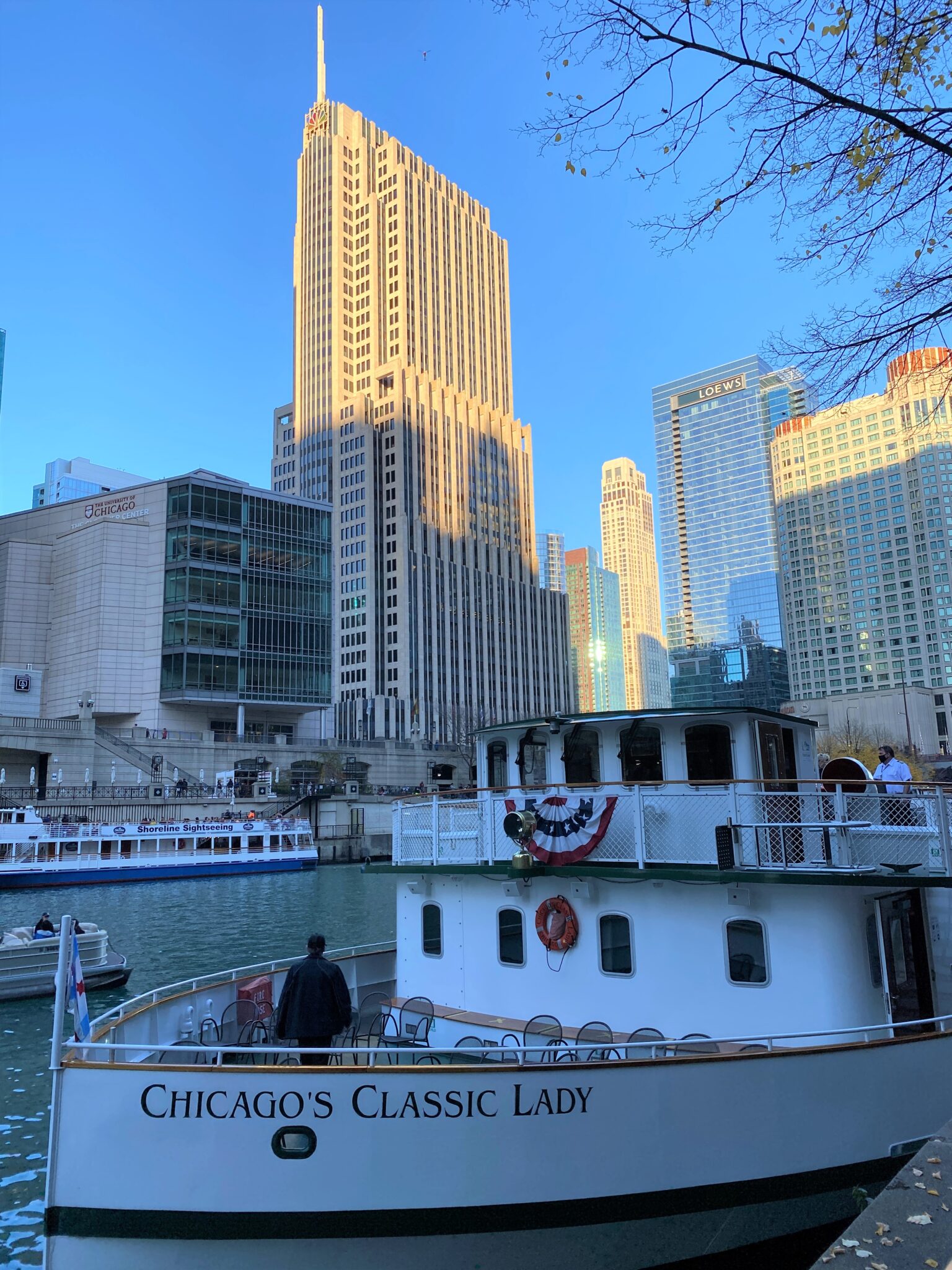 chicago-river-cruise-fun-travel-on-earth